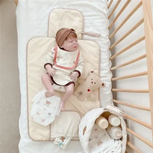 Foldable Baby Diaper Changing Pad Waterproof, for travel - Thumbnail Image 2