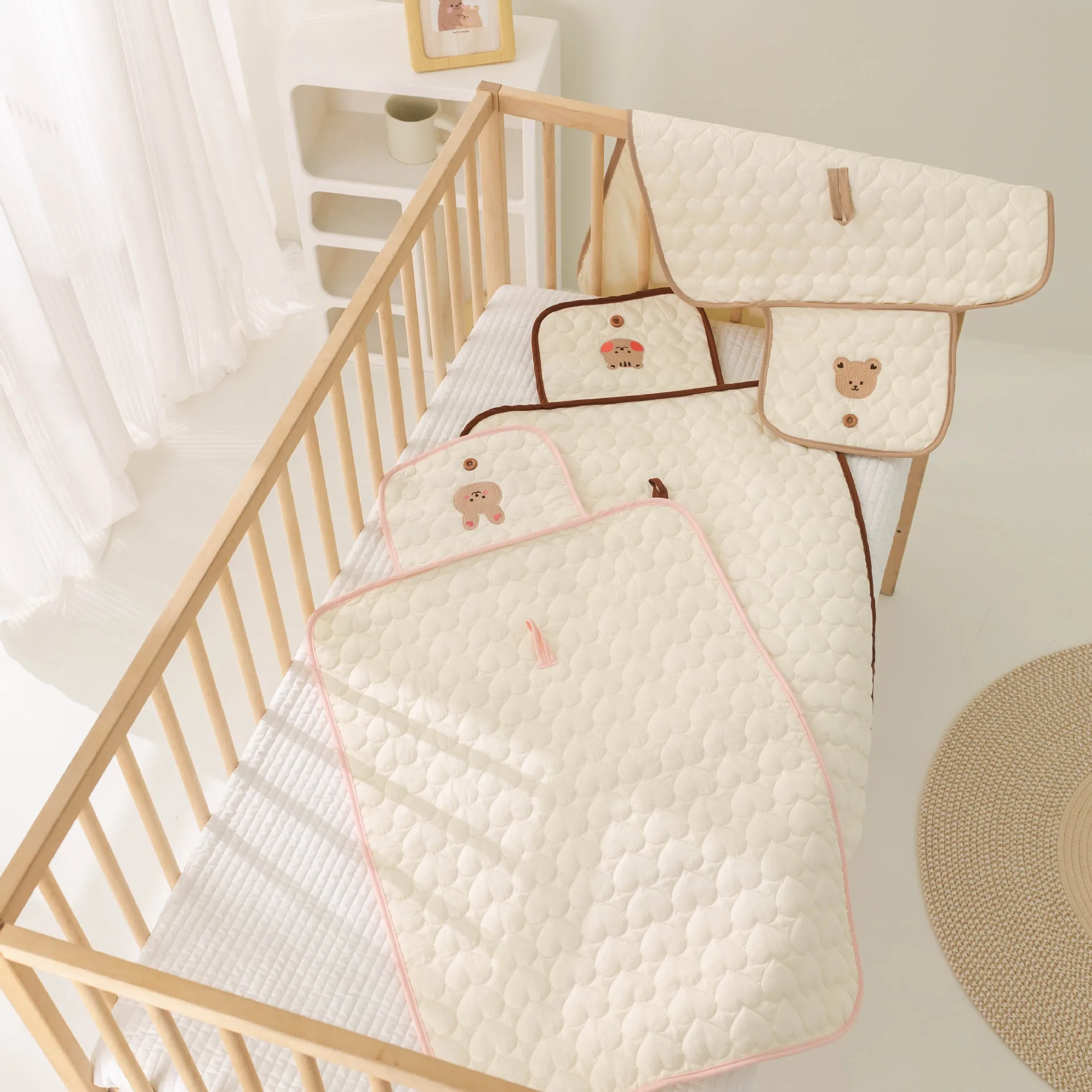 Foldable Baby Diaper Changing Pad Waterproof, for travel - Image 3